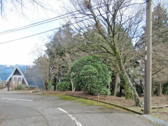 伊豆天城リゾート⑪の前面道路含む現地写真