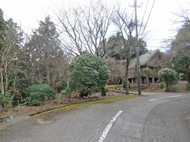 伊豆天城リゾート⑪の前面道路含む現地写真