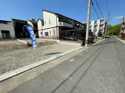 【外観】 | 天白区保呂町1期　全2棟　＜仲介手数料無料＞山根小・天白中　新築一戸建て | 撮影
社長の村田です！
自らプレイヤーとして営業しています
長年の経験と実績から皆様により良いマイホーム購入のご提案をいたします。
住宅ローンの不安や購入後の不安等何でもご相談ください。