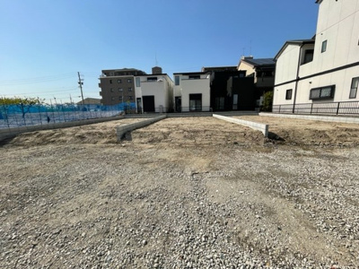 【外観】 | 天白区保呂町1期　全2棟　＜仲介手数料無料＞山根小・天白中　新築一戸建て | 撮影
社長の村田です！
自らプレイヤーとして営業しています
長年の経験と実績から皆様により良いマイホーム購入のご提案をいたします。
住宅ローンの不安や購入後の不安等何でもご相談ください。