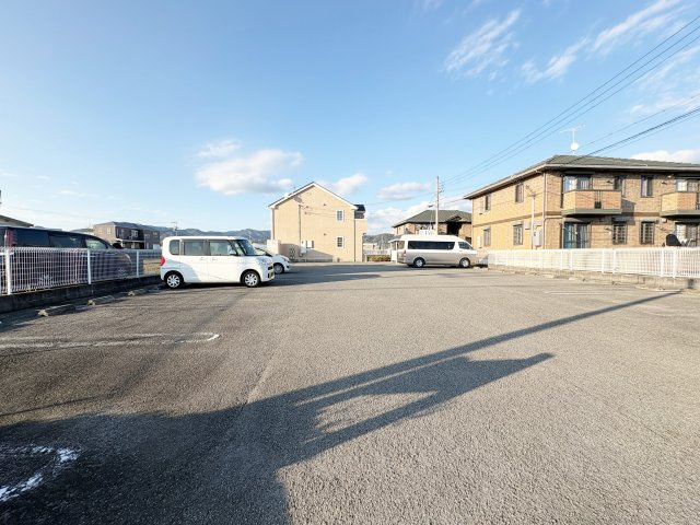 チェリークイーンの駐車場