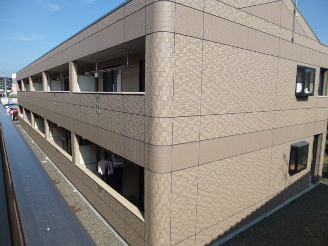 倉敷市大島のアパートの外観