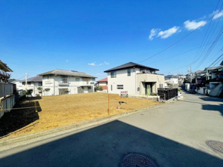 【前面道路含む現地写真】