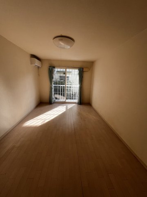 【居間・リビング】 | コーポ華樹