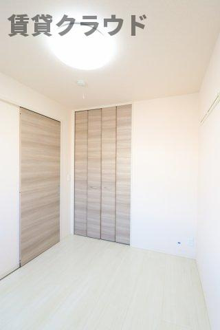 GrandBonheurの寝室|広くて明るい寝室