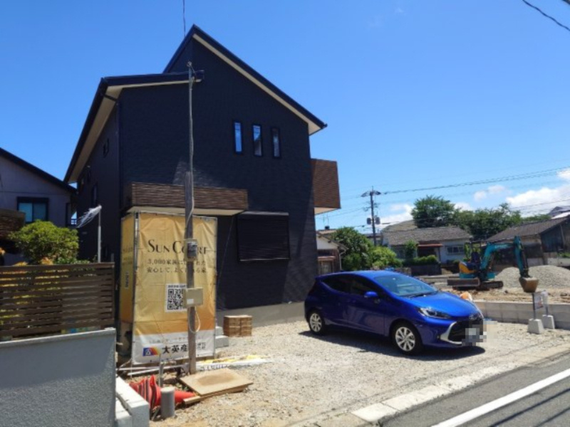 SUN COURT－サンコート－小倉南区若園2丁目　【小倉南区　新築戸建て】の駐車場|現地撮影　2023,8,4　SUN COURT－サンコート－小倉南区若園2丁目　【小倉南区　新築戸建て】