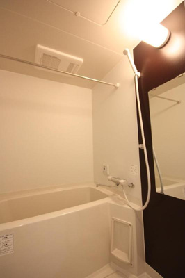 【浴室】 | フェルメール千早 | 別号室の写真になります。現況優先。