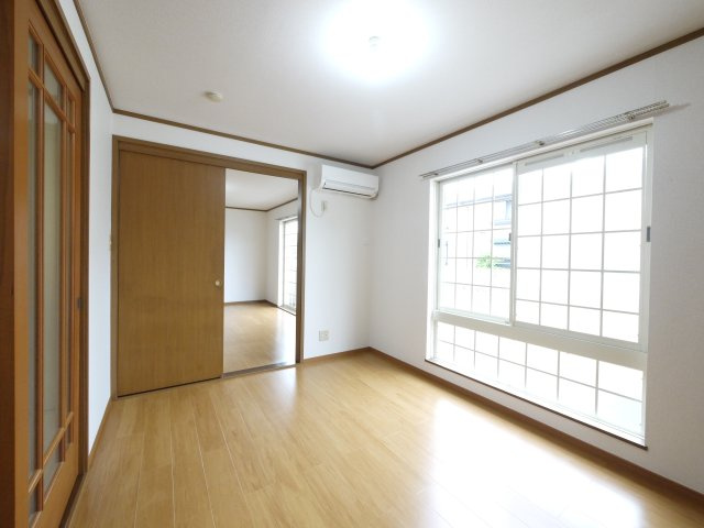 ロジュマンＭＴＯの洋室|コンパクトで使いやすい洋室です