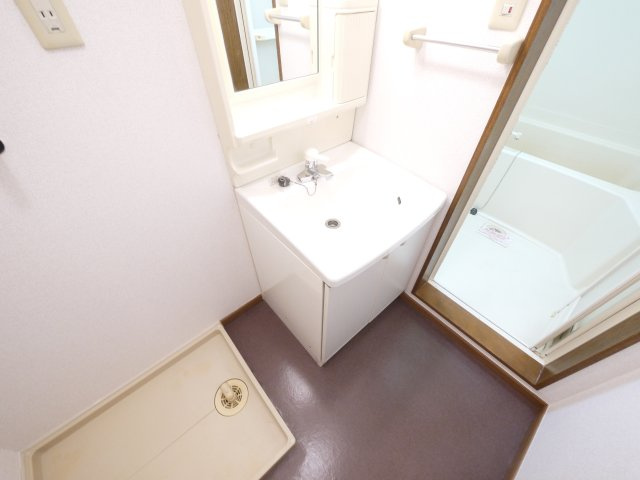 ロジュマンＭＴＯの洗面所|脱衣スペースもあります