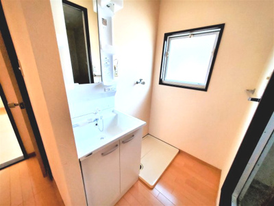 【洗面所】 | フレグランスコスモAB | 洗面所です