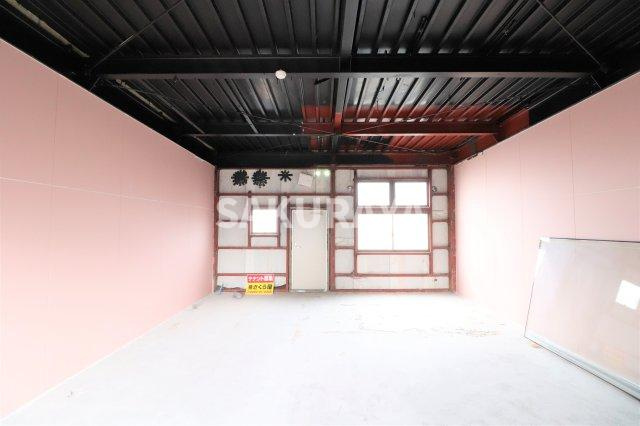 アガタビルの内装|2023年7月撮影。