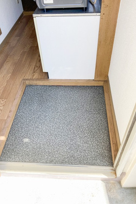 【玄関】 | ヒラマツハイツ