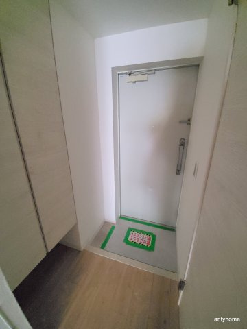 ファステート大阪マジョリティ 仲介手数料無料の玄関