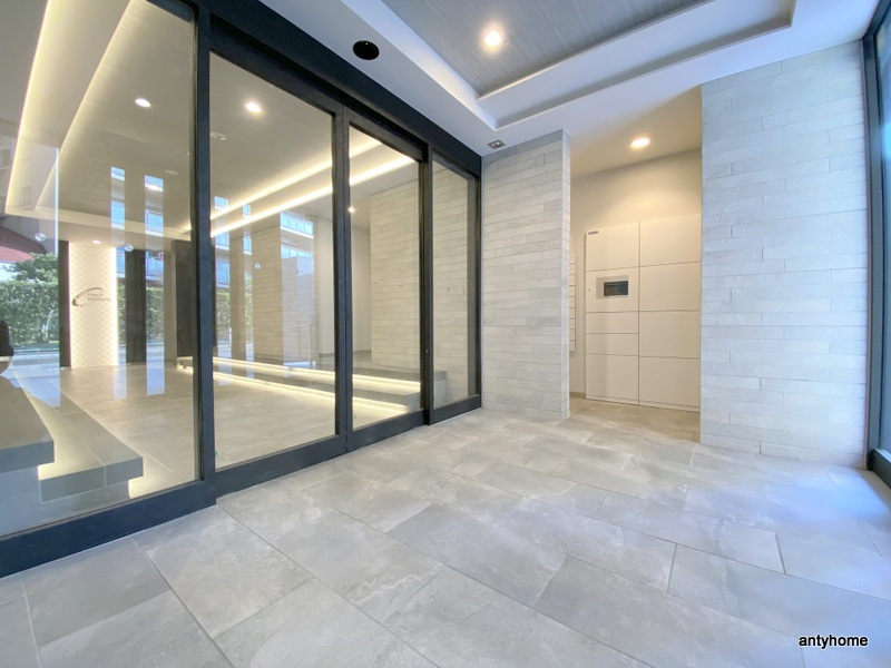 ファステート大阪マジョリティ 仲介手数料無料のロビー