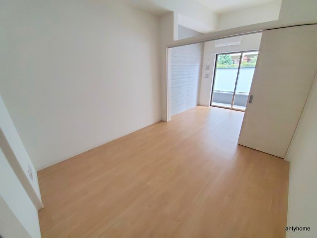 ファステート大阪マジョリティ 仲介手数料無料の居間・リビング