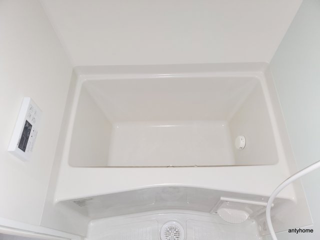 ファステート大阪マジョリティ 仲介手数料無料の浴室