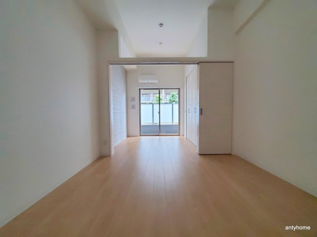 ファステート大阪マジョリティ 仲介手数料無料の洋室