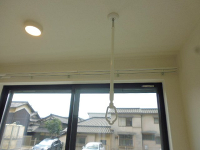 【設備】 | ディリジェントエイト | 室内物干し