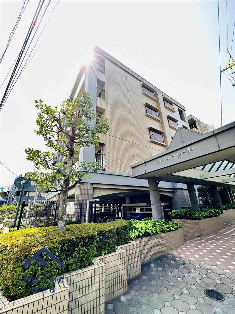 ロワールマンショングレイス井尻の外観