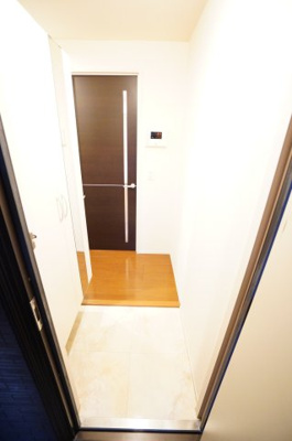 【玄関】 | ラテル・コート若松町