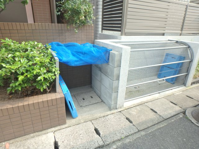 【その他共用部分】 | ピュアハウス青蘭館 | ゴミステーションです