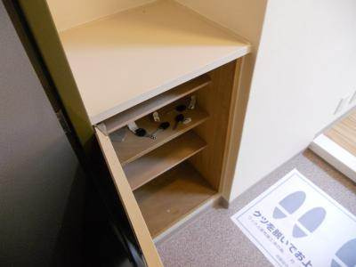 リエス東堀川の内装|シューズＢＯＸ