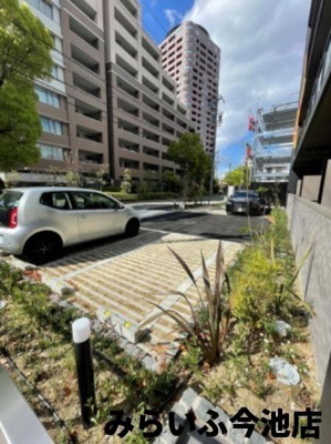 【駐車場】 | ロイヤルカーサ千種