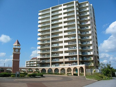 東急ドエル・アルス三田ウッディタウン中央Ｂ棟の外観