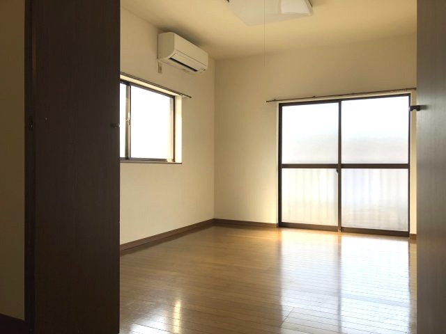 ベルメゾン一須賀Ⅲ号館の洋室