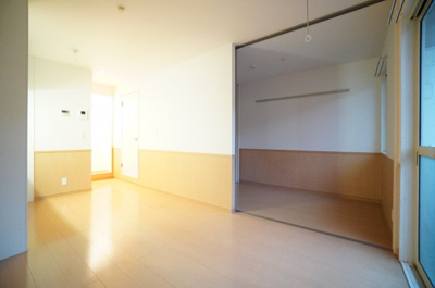 【居間・リビング】 | ブルーメ小倉 | ※同物件・同タイプの写真です。