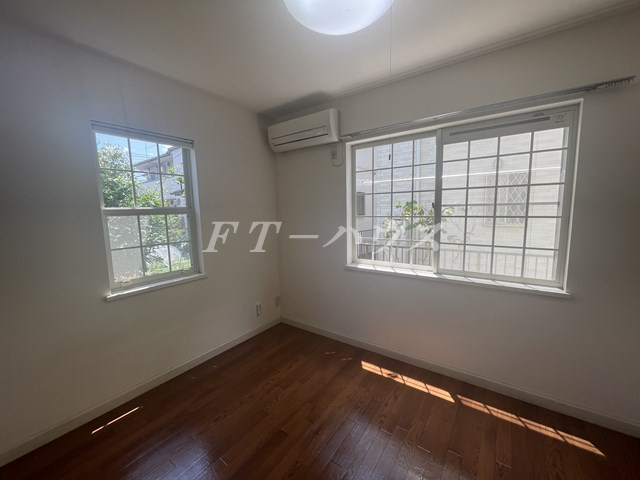 アイビーコートの居間・リビング