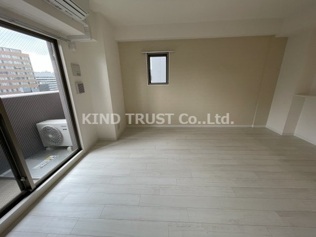 アーバンパークウメダウエストの居間・リビング|ゆったり過ごせるリビングです