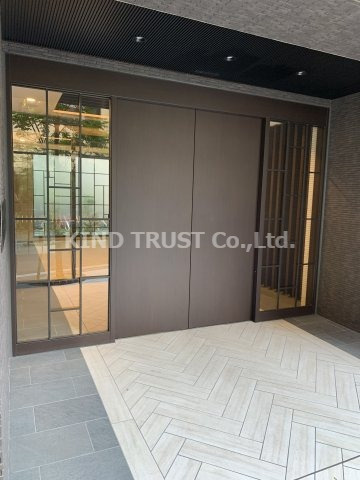 アーバンパークウメダウエストのエントランス|落ち着いたエントランスです