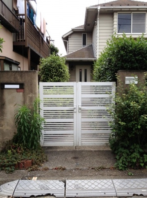 【エントランス】 | 宮前３丁目戸建（賃貸）