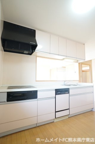 熊本市東区御領８丁目の賃貸マンションのキッチン