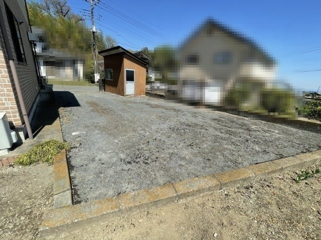 藤岡市緑埜　中古の駐車場