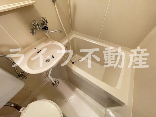 ソラーナ八戸ノ里の浴室|落ち着いた空間のお風呂です
