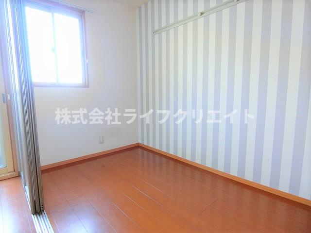 リビングタウン石川町Bの寝室