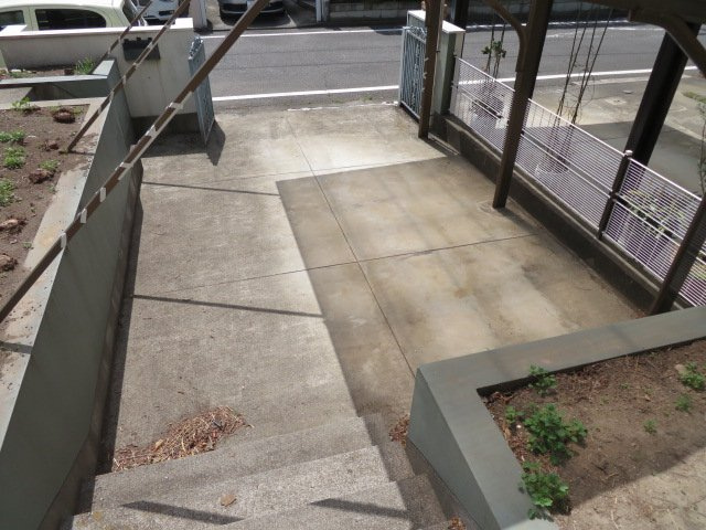 吉井町南陽台　中古の駐車場