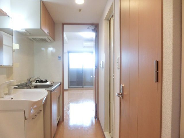 エステムコート難波センチュリオの玄関