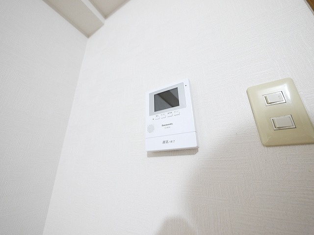 カンパネルラのセキュリティ|モニター付きインターホーン