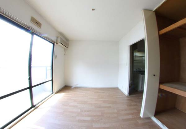 パナハイツの居間・リビング|こちらの居間で趣味の時間をお楽しみください