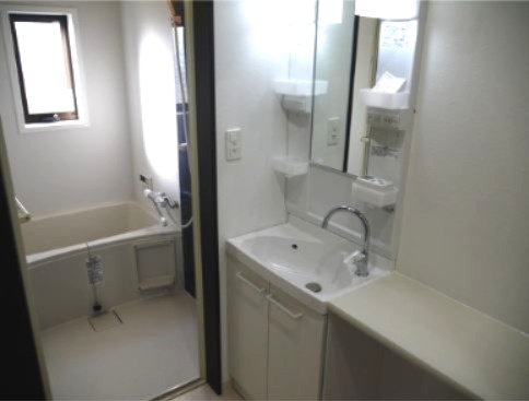Apartment-Rabo（アパートメントーラボ）【キャッシュバック対象物件】の浴室|落ち着いた空間のお風呂です