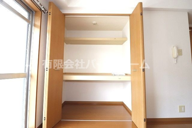 コーポ舟入川の収納