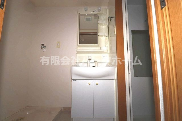 コーポ舟入川の独立洗面台