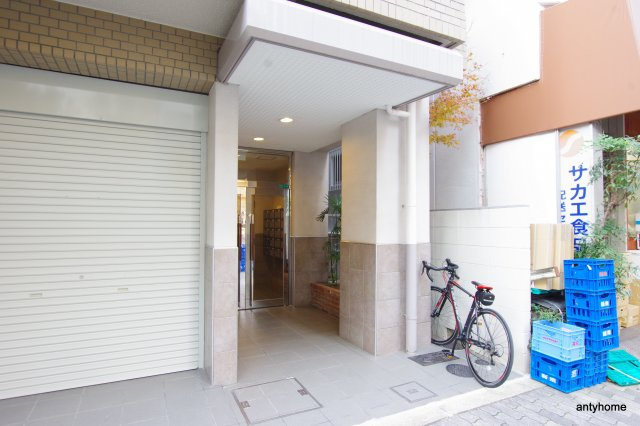 シャトー中尾　仲介手数料無料のエントランス