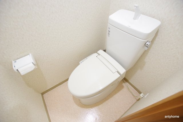 シャトー中尾　仲介手数料無料のトイレ