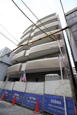 ベラ・ルーナ北梅田の外観