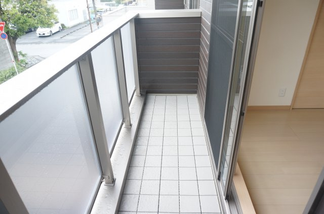熊本市東区錦ケ丘のアパートのバルコニー