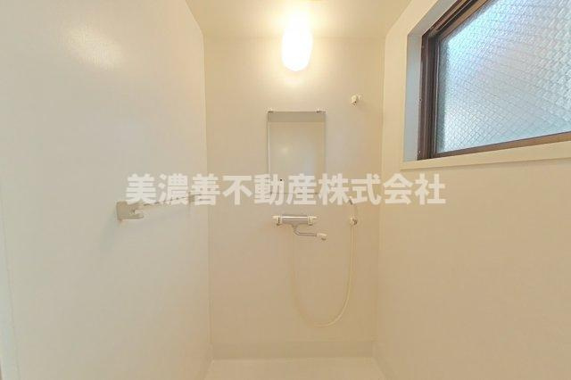 ６０６７７　岐阜市中川原事務所付住居のその他